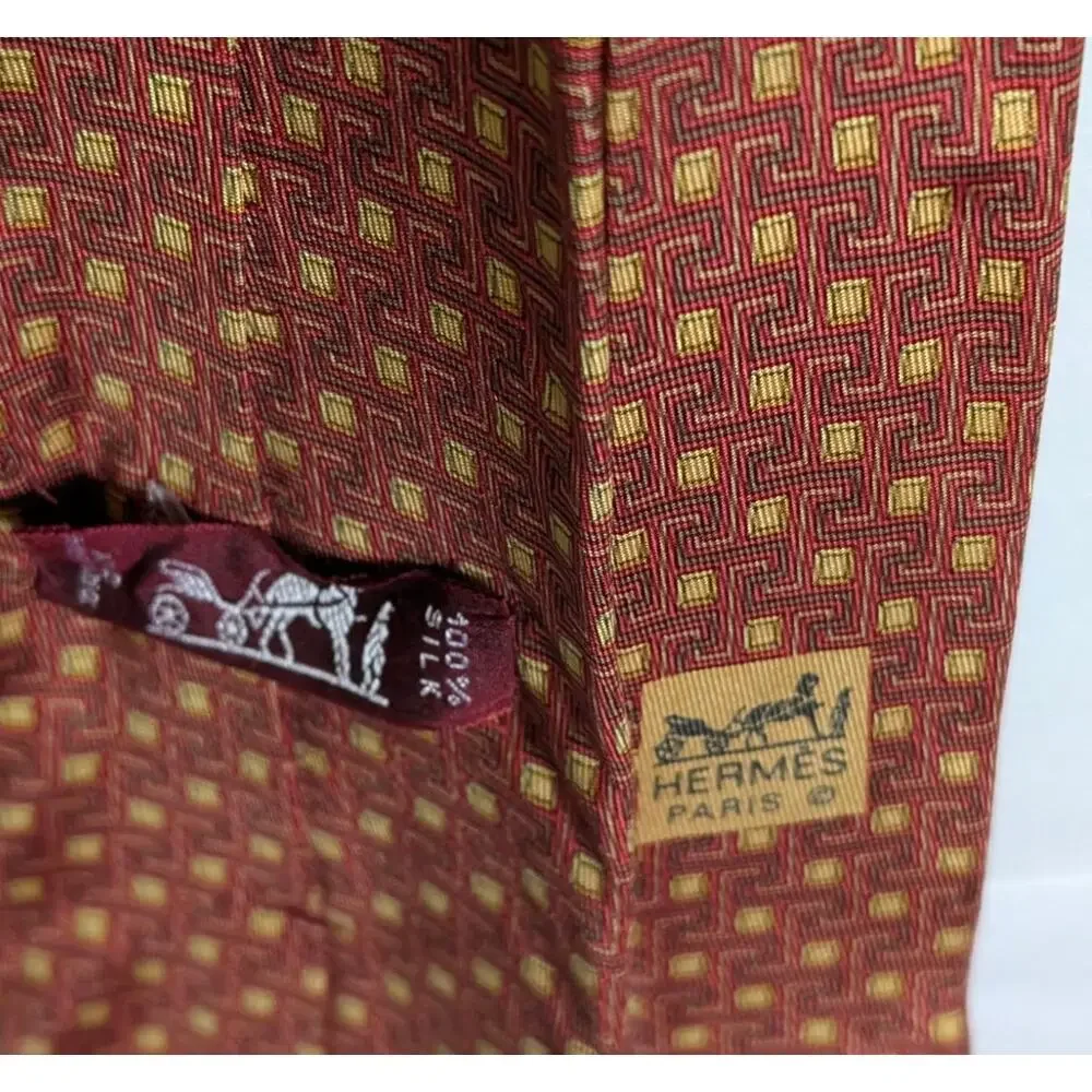 Vintage Hermès 100% Silk Men's Red Tie With Geometric Interlocking Maze